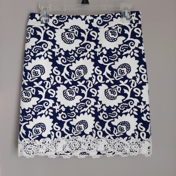 Talbots Lace Trim Floral Stretch Skirt - Picture 5 of 10